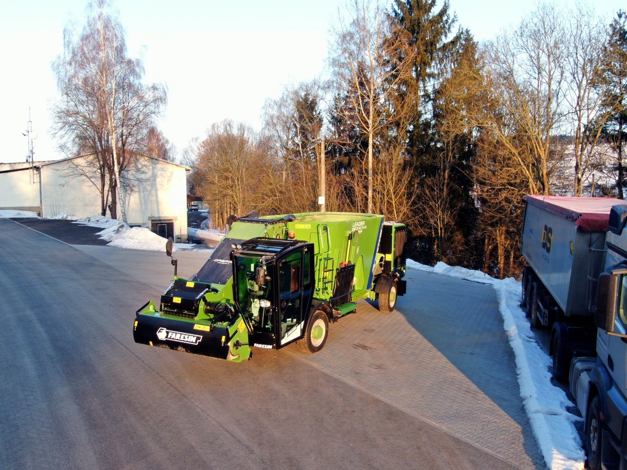 Samochodný FARESIN LEADER PF2