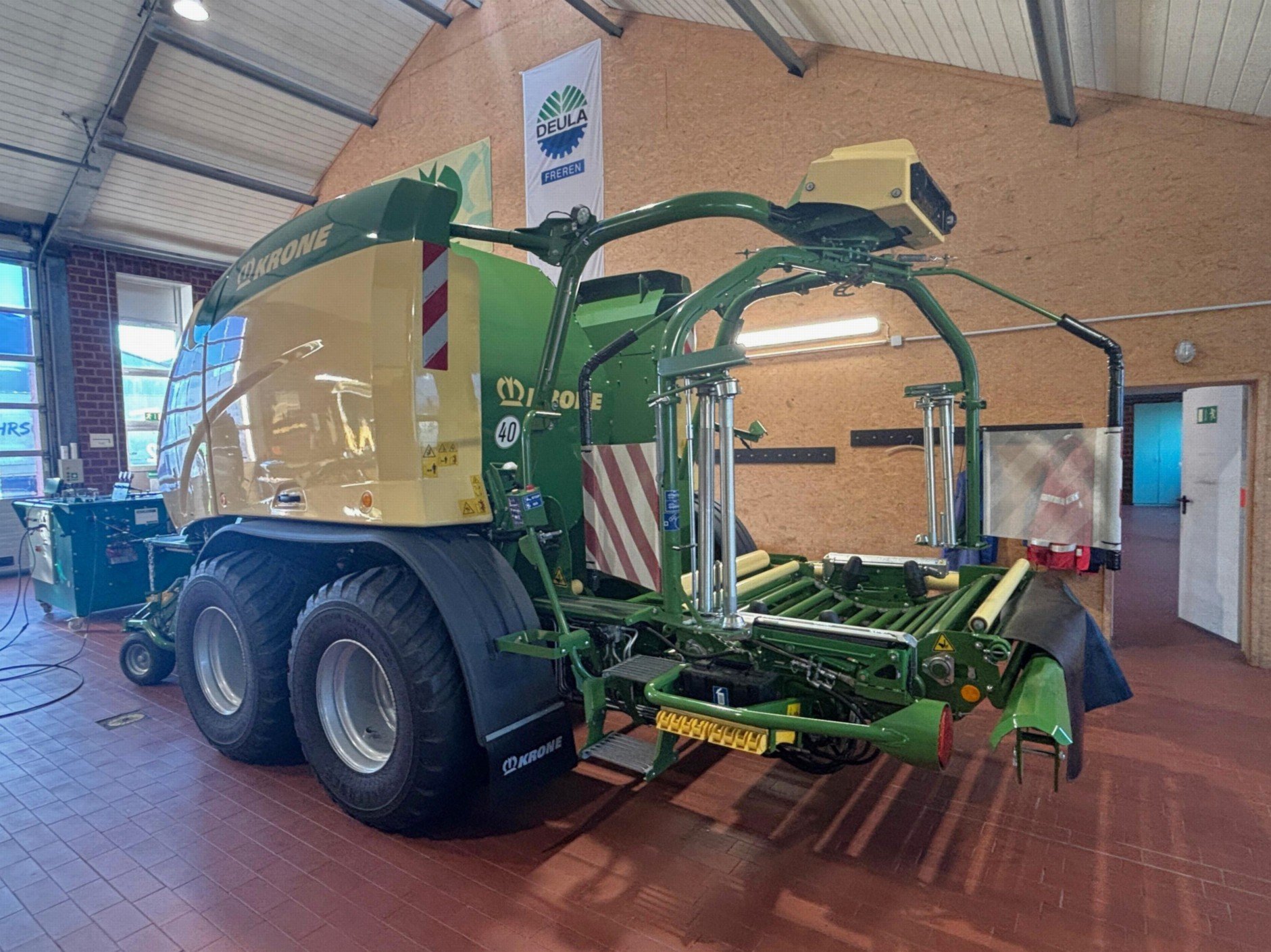       
          Znalost lisů KRONE posunuta na vyšší úroveň
      