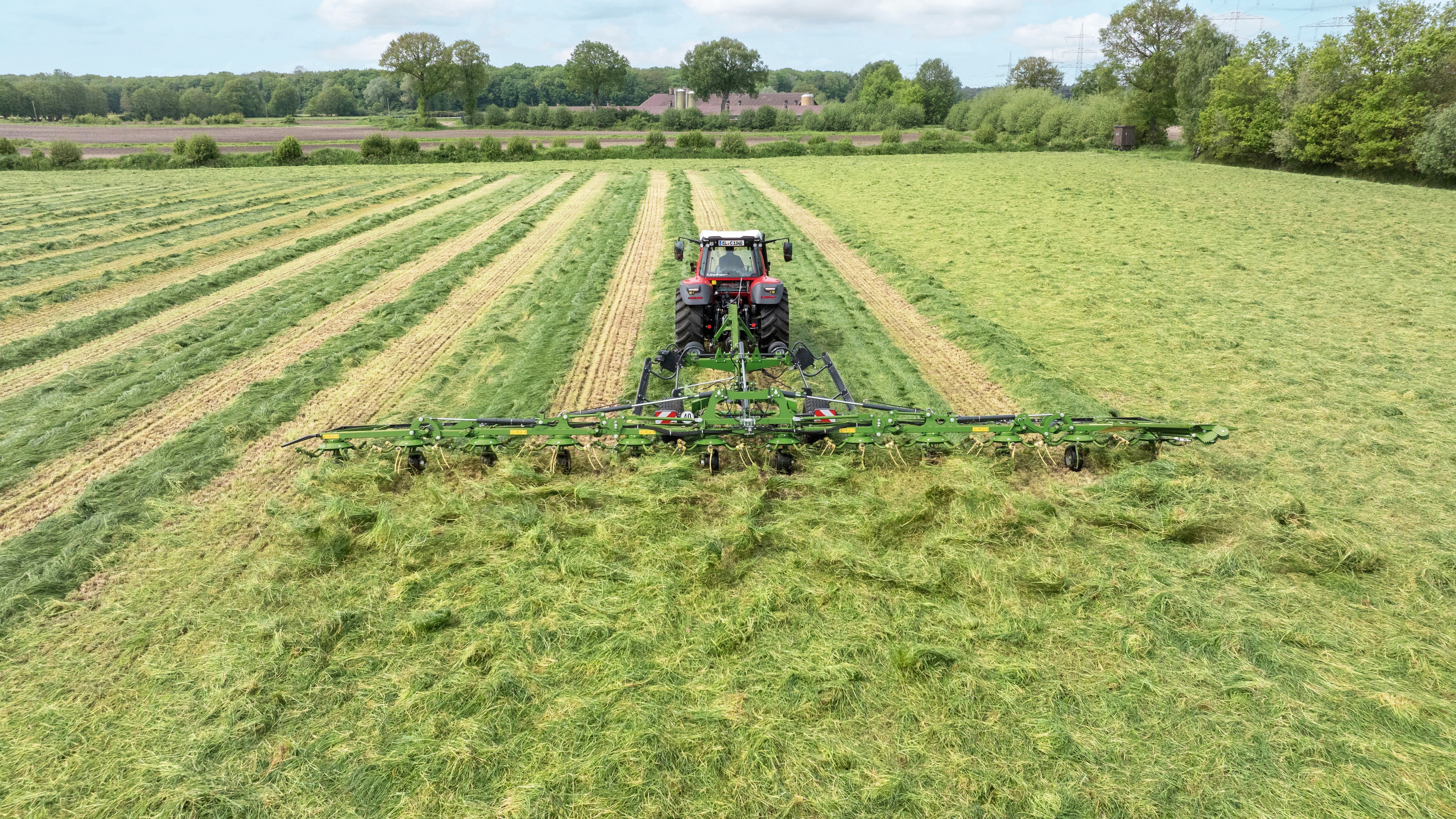 Rotorové obraceče píce